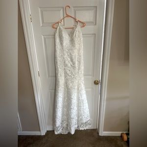 Wedding dress from Amazon never worn just wasn’t the right size for me. Size 10